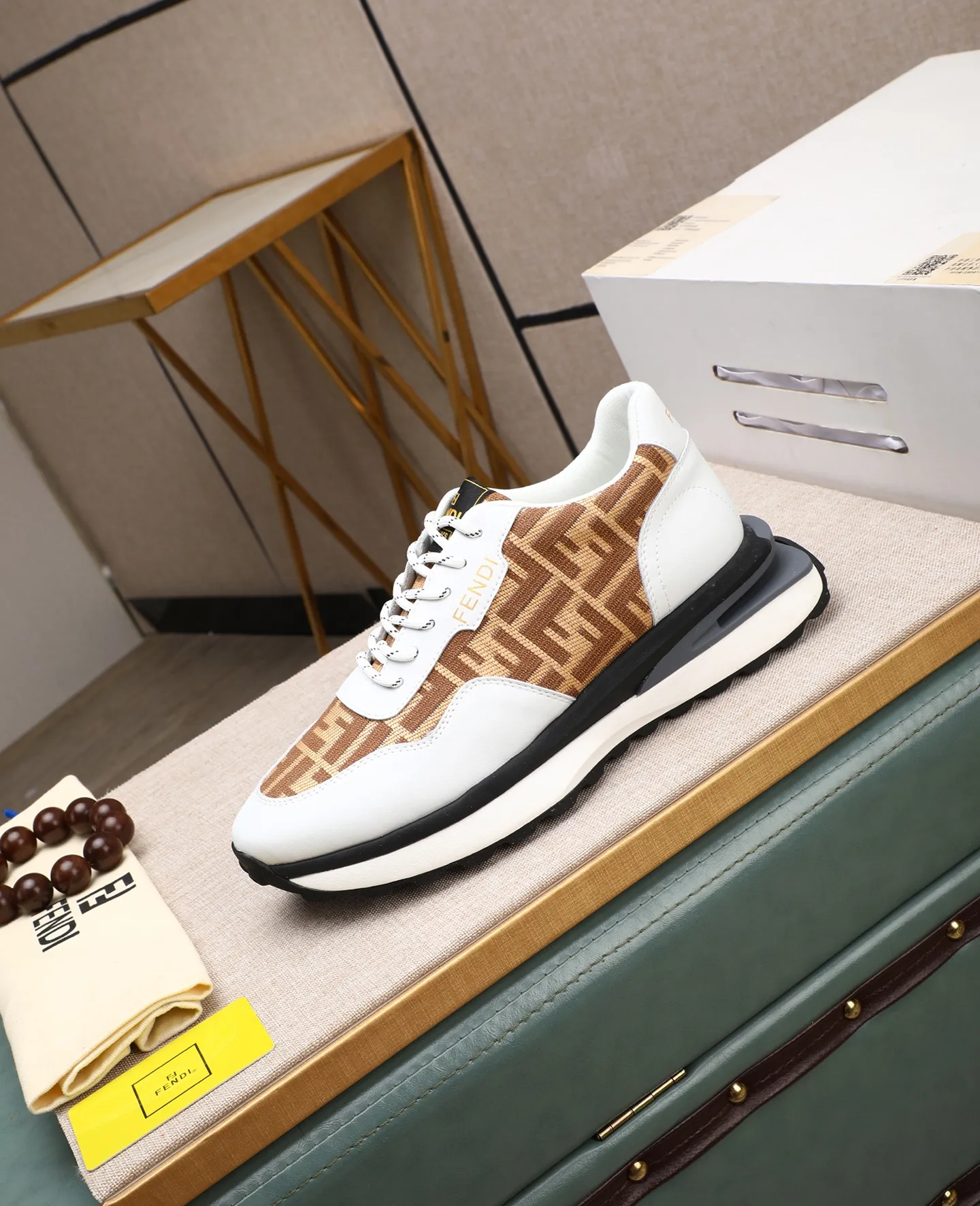 Men's shoes 💰460🕷🕷[FENDI] Fendi fashionable casual men's shoes 🇨🇳Original official website 1:1 model opening, new models are available first 💯Not high-profile but avant-garde, simple About low-key and fashionable, super versatile style 🌿 Made of original cowhide ➕ Pigskin lining 🎋 The version is comfortable on the feet, so rigorous for any small place, and the workmanship is first-class 🍍38-44 Large quantities in stock